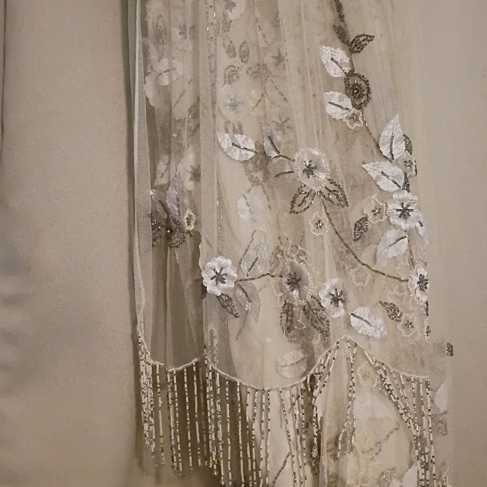 Vintage Sue Wong Cream Sequin Embellished Wedding Gown With Shawl - Picture 7 of 10